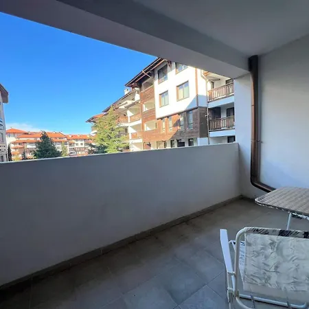 Апартамент Royal Towers Star Банско